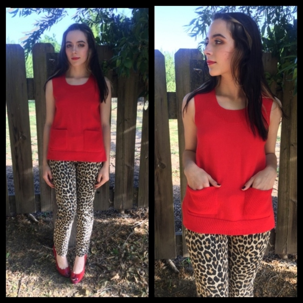 Cute! Vtg 60s sleeveless sweater by LeRoy!